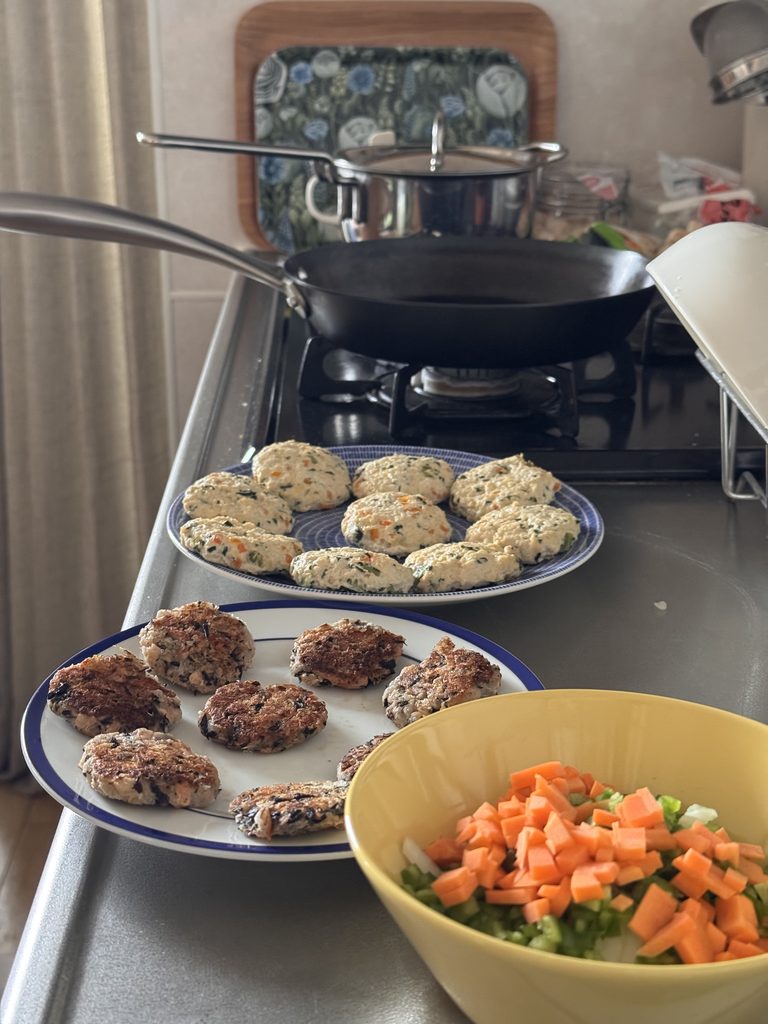 1歳児の幼児食を作るキッチンの様子